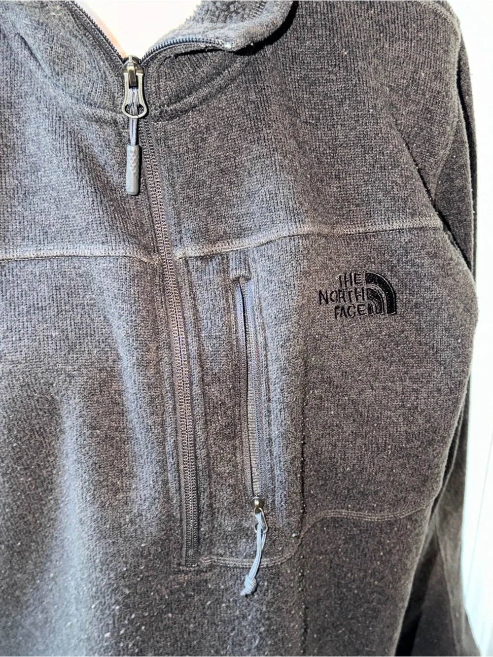 The North Face Men's Black Gordon 1/4 Zip-Up Fleece Pullover